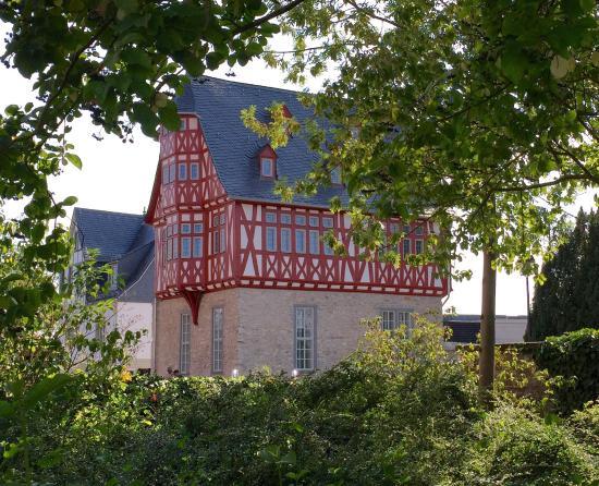 Bischofliche Haus