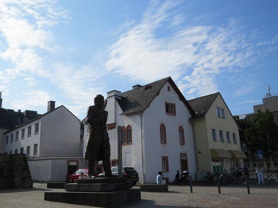 Karl-Marx-Monument