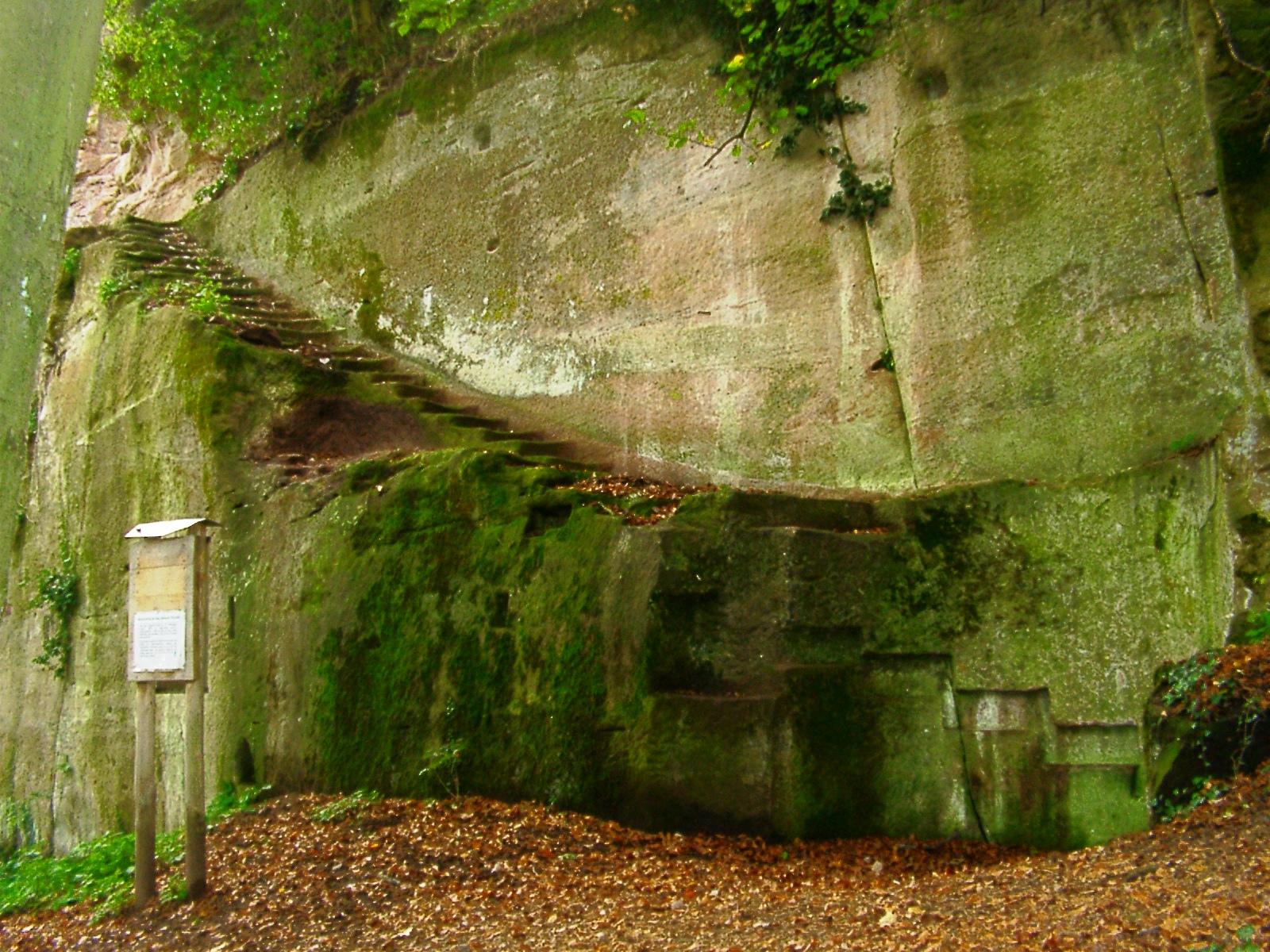 Burg Neukastel