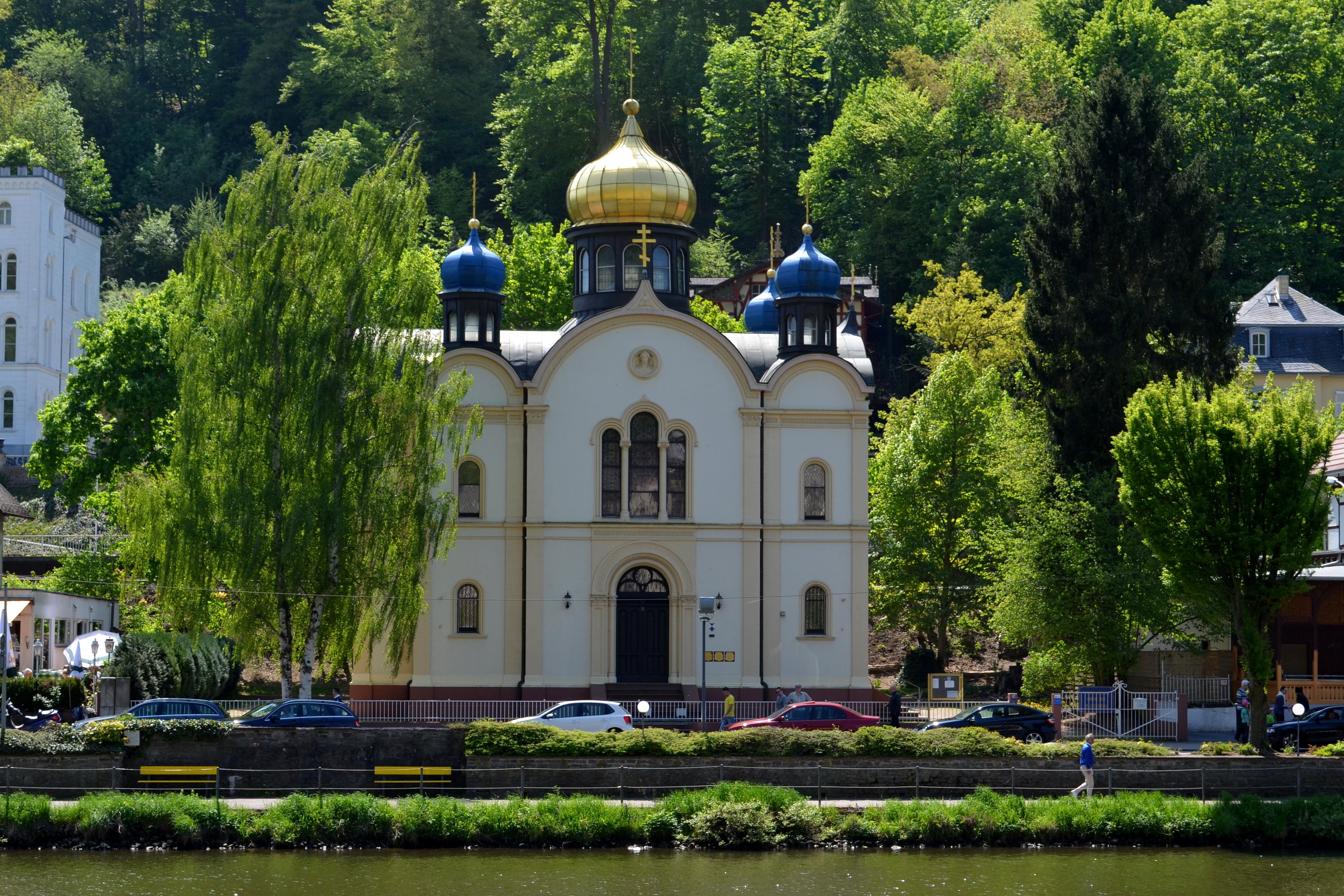 St. Alexandra-Kirche