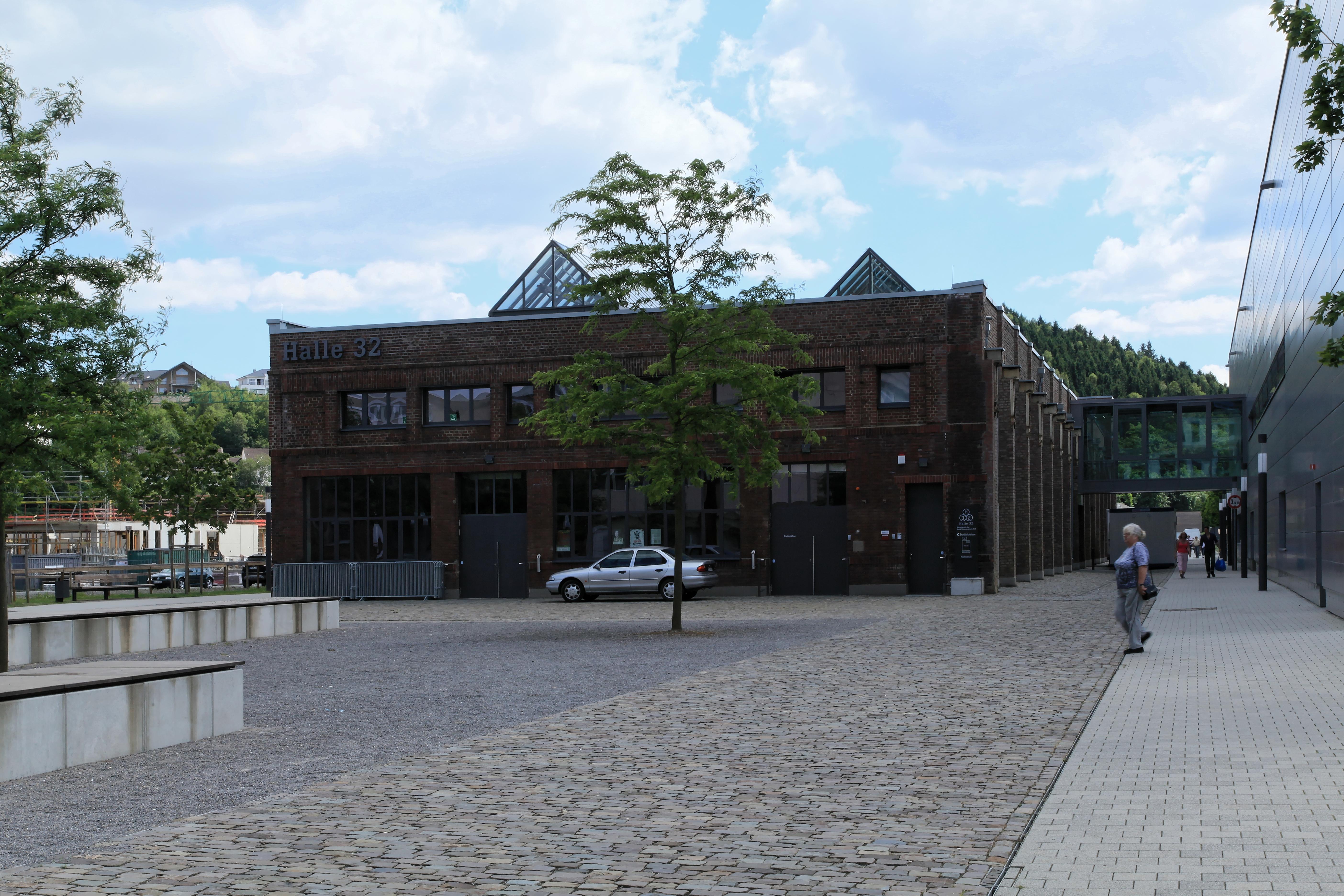die Halle 32