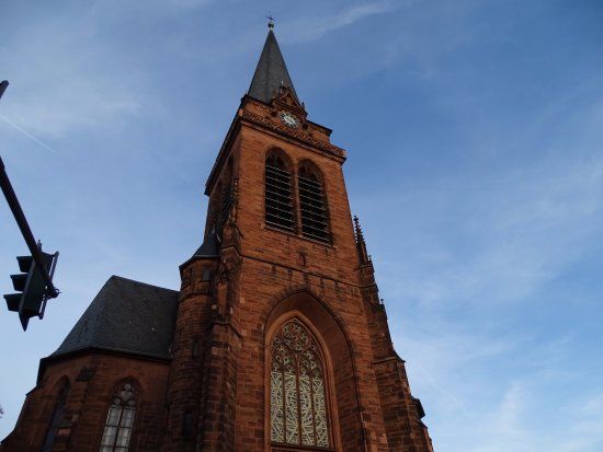 die Heilig-Kreuz-Kirche