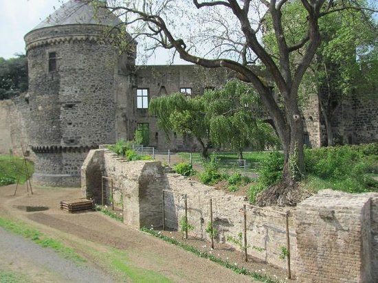 die Kurkölnische Burg